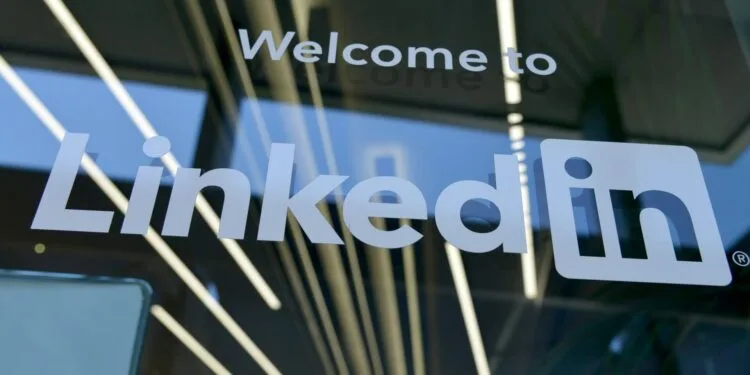 AI Tools for LinkedIn Creators 2025